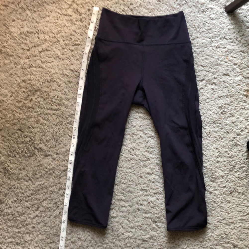 Women’s Lululemon Athletica leggings
